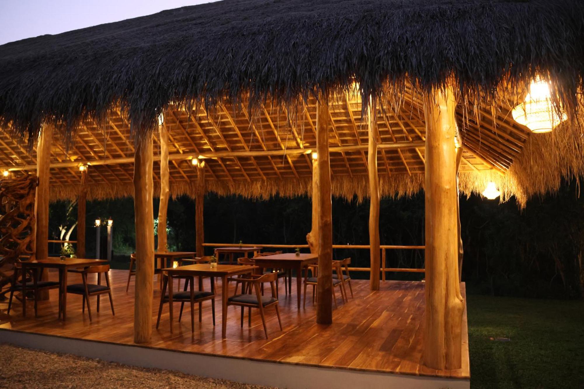 Omkara Rekawa Hotel Tangalle Buitenkant foto