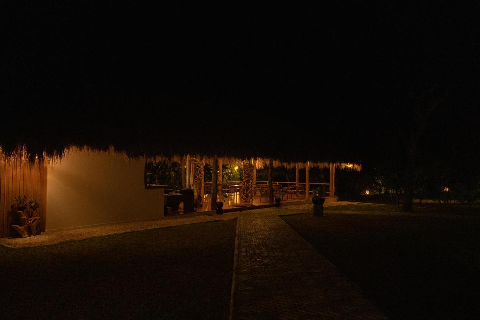 Omkara Rekawa Hotel Tangalle Buitenkant foto