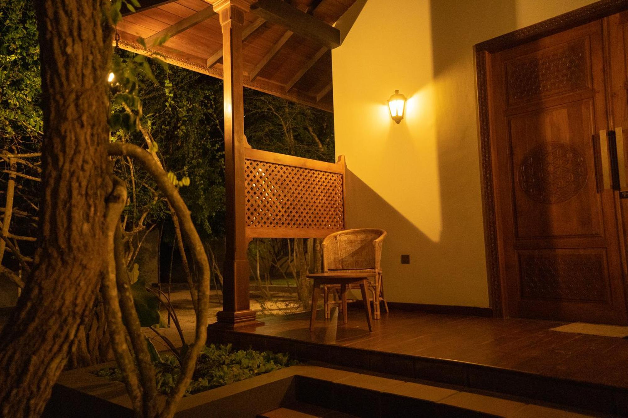 Omkara Rekawa Hotel Tangalle Buitenkant foto