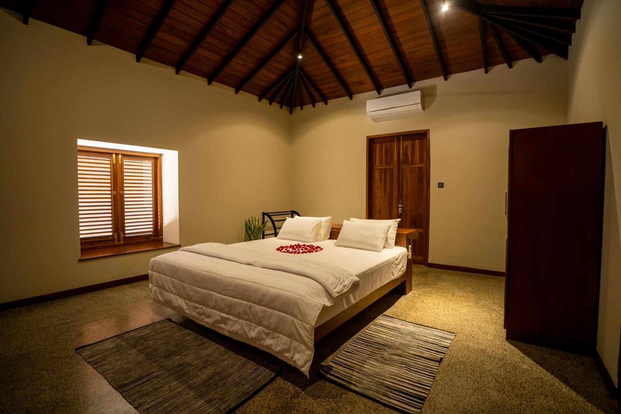Omkara Rekawa Hotel Tangalle Buitenkant foto