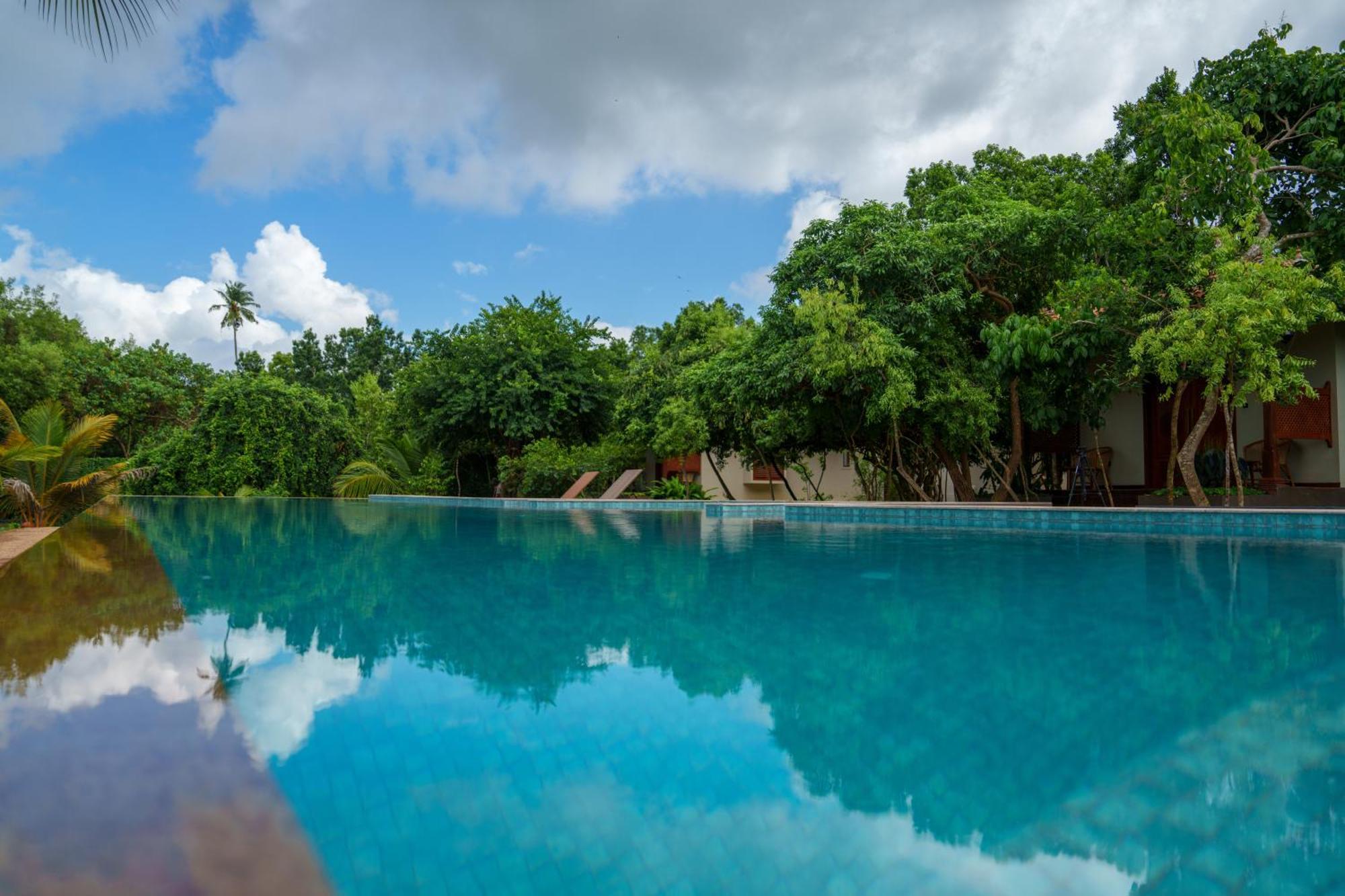 Omkara Rekawa Hotel Tangalle Buitenkant foto